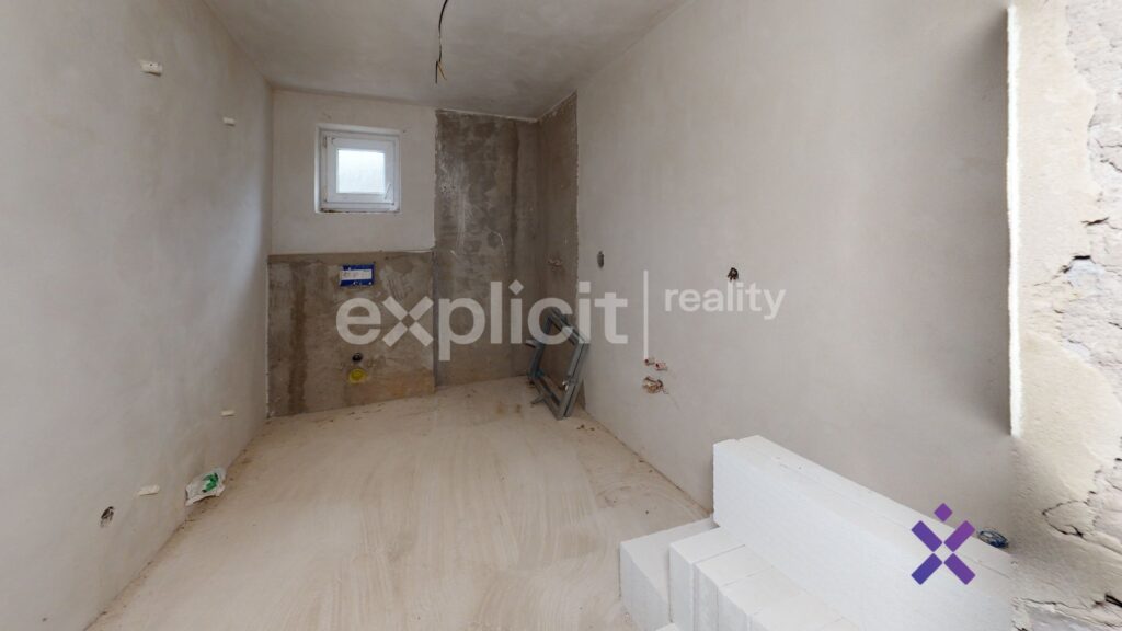 Prodej-Rodinne-domy-199-m2-pozemek-471-m2-Trnava-Bathroom1.jpeg
