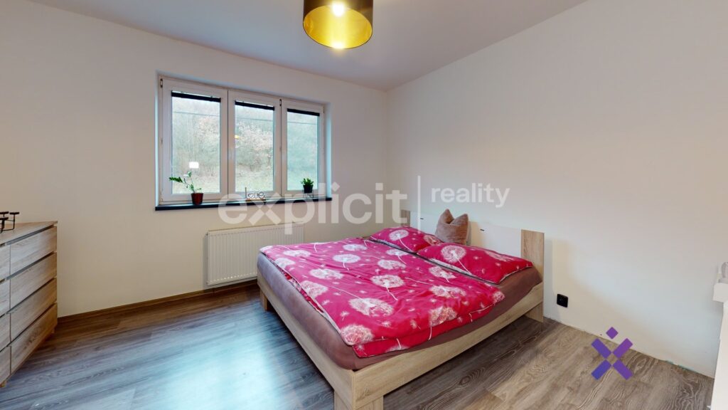 Prodej-Rodinne-domy-Sarovy-Bedroom.jpeg