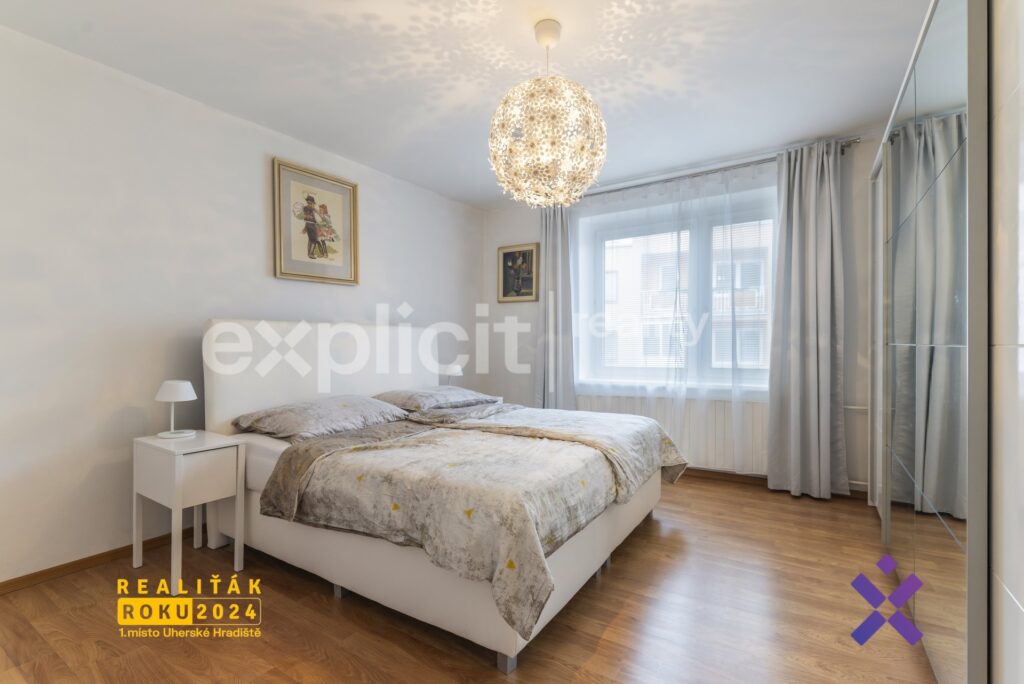 Prodej-rodinneho-domu-325-m²-pozemek-1-122-m²-Uhersky-Ostroh-okres-Uherske-Hradiste17