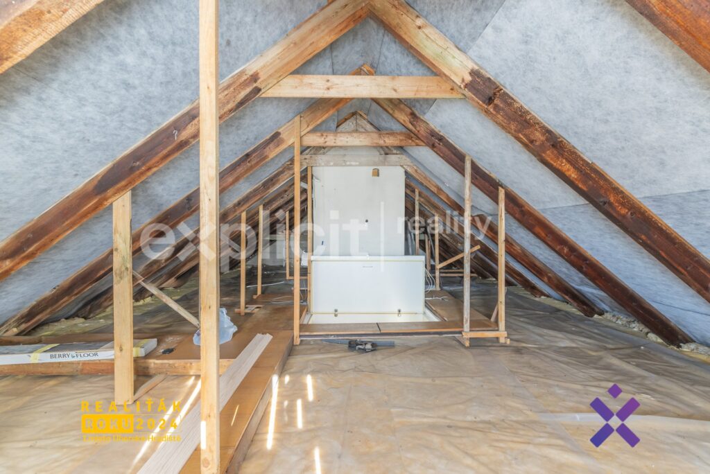 Prodej-rodinneho-domu-203-m²-pozemek-528-m²-Uherske-Hradiste-Jarosov-okres-Uherske-Hradiste25