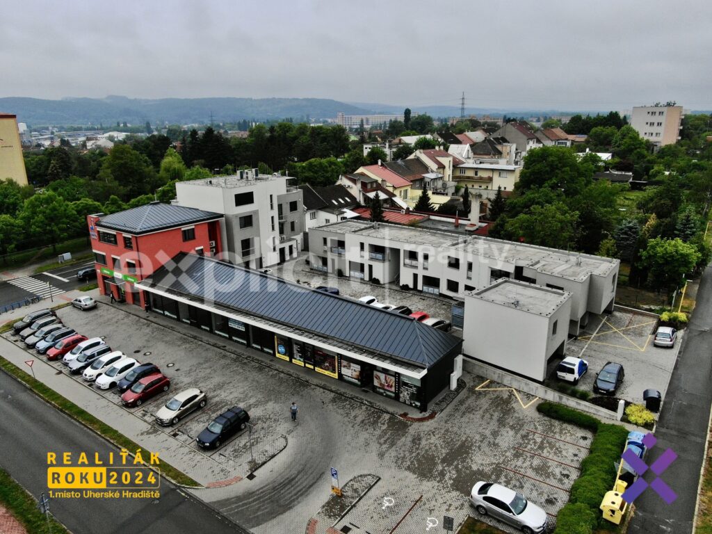 Pronajem-obchodnich-prostor-55-m²-–-Otrokovice-okres-Zlin10