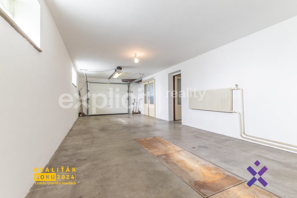 Prodej-rodinneho-domu-51-333-m²-pozemek-2-555-m²-Bzenec-okres-Hodonin11