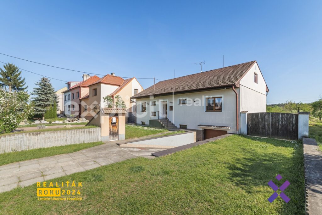 Prodej-rodinneho-domu-51-333-m²-pozemek-2-555-m²-Bzenec-okres-Hodonin33