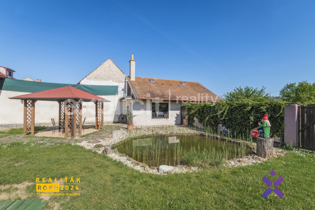 Prodej-rodinneho-domu-51-333-m²-pozemek-2-555-m²-Bzenec-okres-Hodonin37