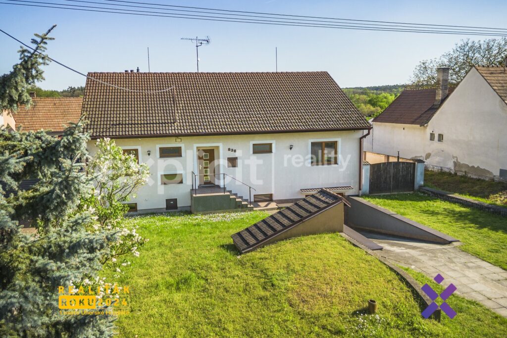 Prodej-rodinneho-domu-51-333-m²-pozemek-2-555-m²-Bzenec-okres-Hodonin28