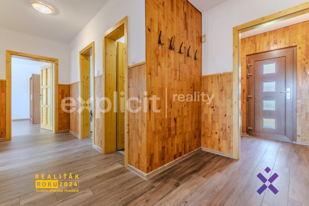Prodej-rodinneho-domu-51-333-m²-pozemek-2-555-m²-Bzenec-okres-Hodonin14