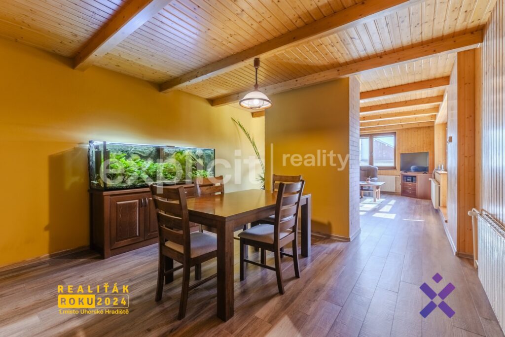 Prodej-rodinneho-domu-51-333-m²-pozemek-2-555-m²-Bzenec-okres-Hodonin6