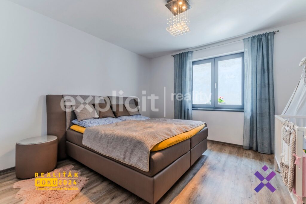 Prodej-rodinneho-domu-4kk-204-m²-pozemek-465-m²-–-Blatnice-pod-Svatym-Antoninkem-okres-Hodonin8