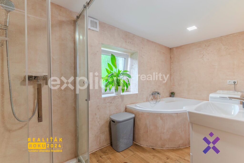 Prodej-rodinneho-domu-31-138-m²-Brumov-Bylnice-Brumov-okres-Zlin13